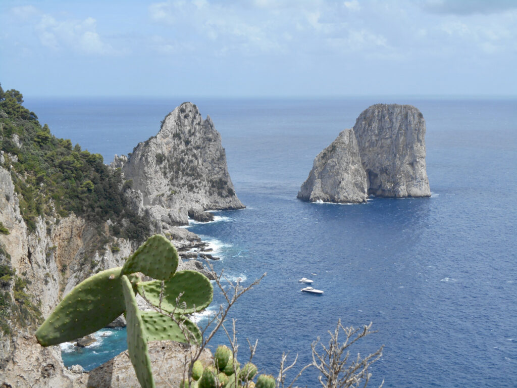 Isola di Capri: i faraglioni