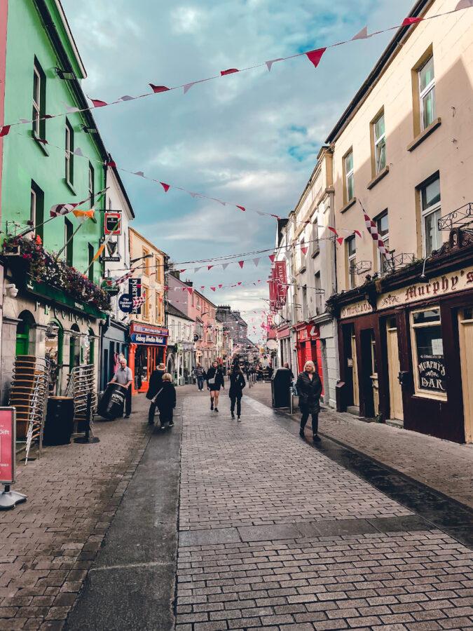 La città di Galway in Irlanda